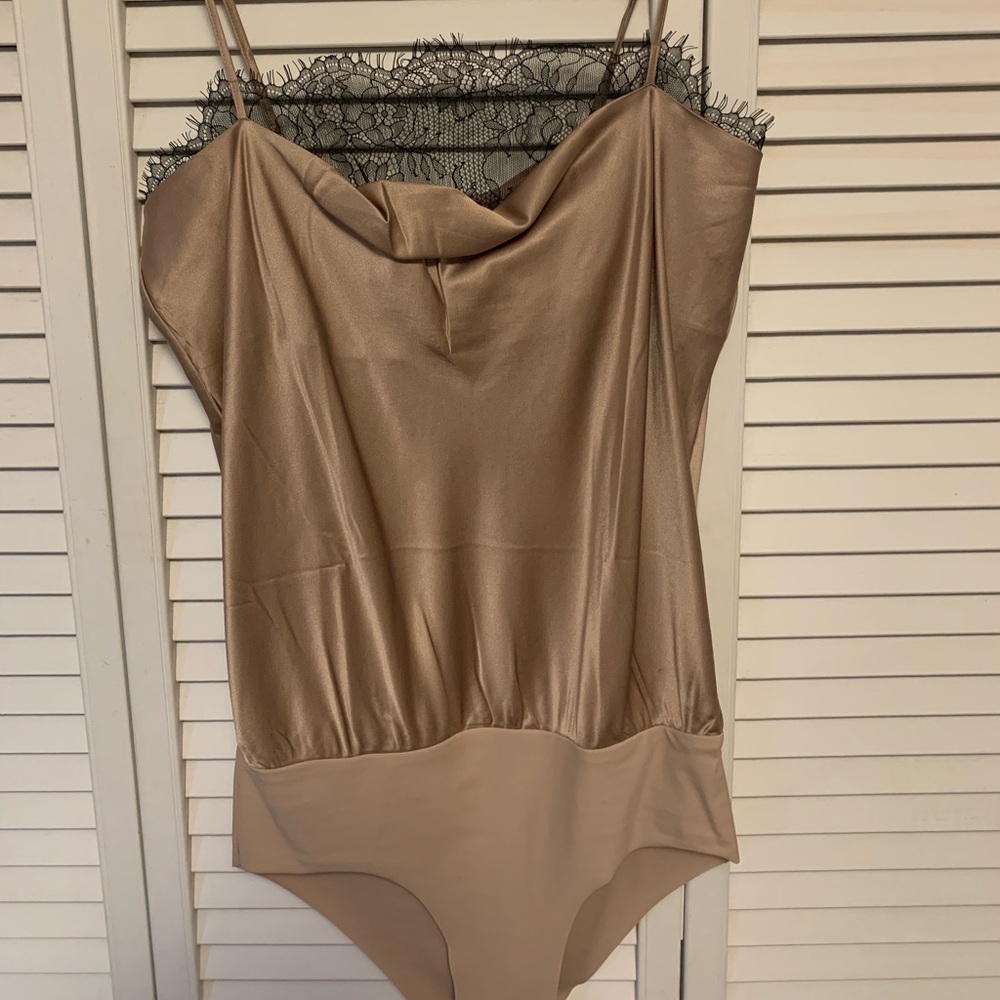 Cami NYC blush lace bodysuit medium